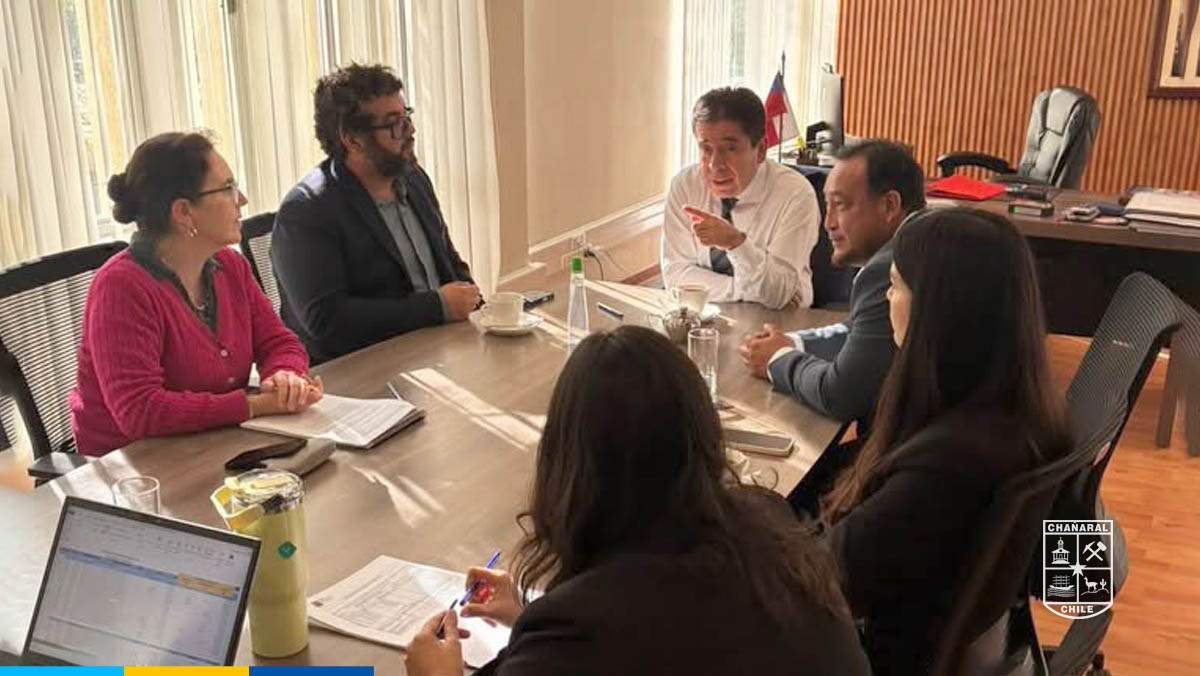 Participaron profesionales de la Secplac y del Ministerio de Desarrollo Social y Familia (MIDESO), para fortalecer la coordinación entre las distintas instituciones involucradas.