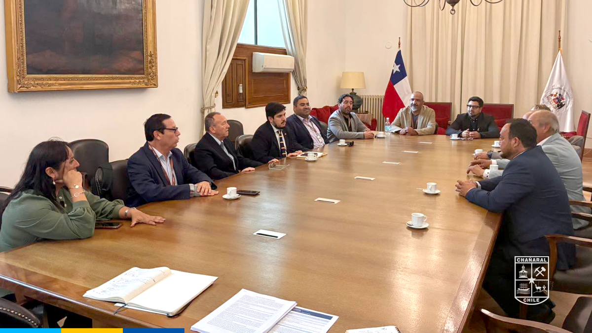 Las autoridades realizaron diversas acciones y entregaron cartas para manifestar su rechazo al eventual cierre de la Fundición Potrerillos de El Salvador.