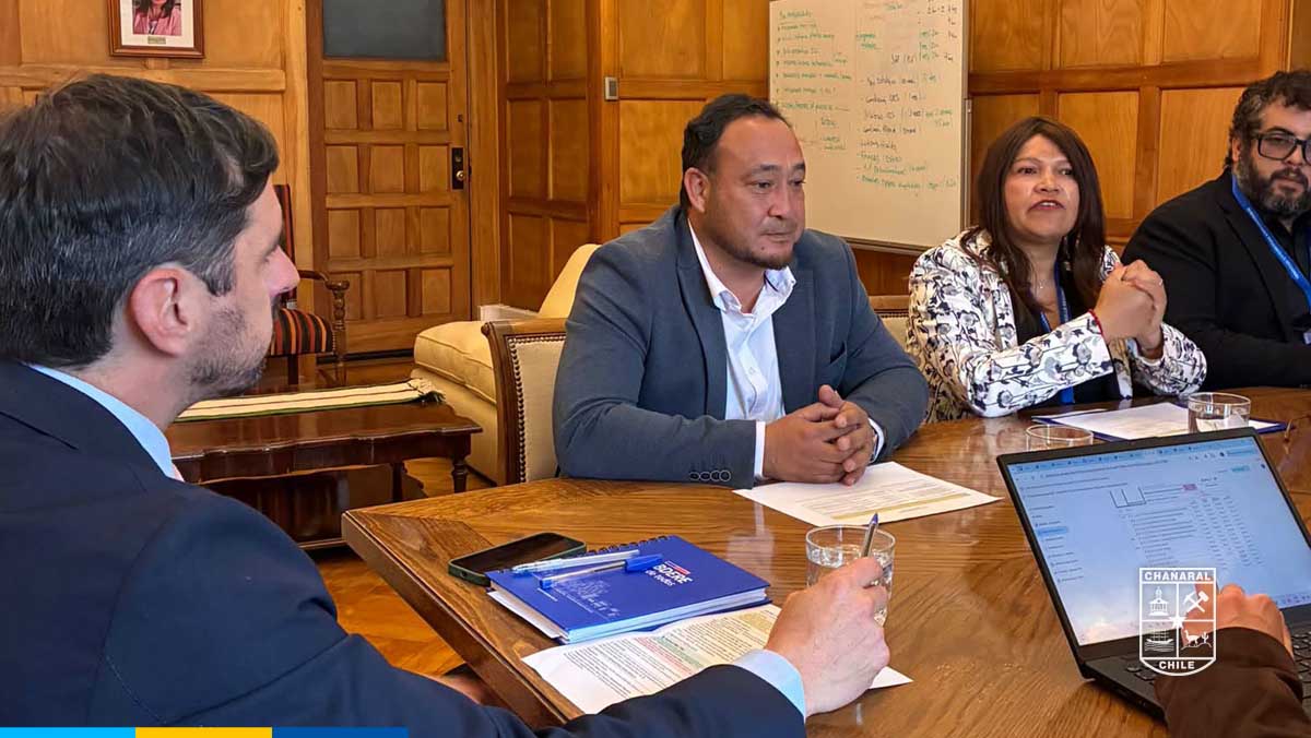 Durante el encuentro, se abordó especialmente el financiamiento para el Mejoramiento de la Cancha Cristo Rey, proyecto largamente esperado por la comunidad