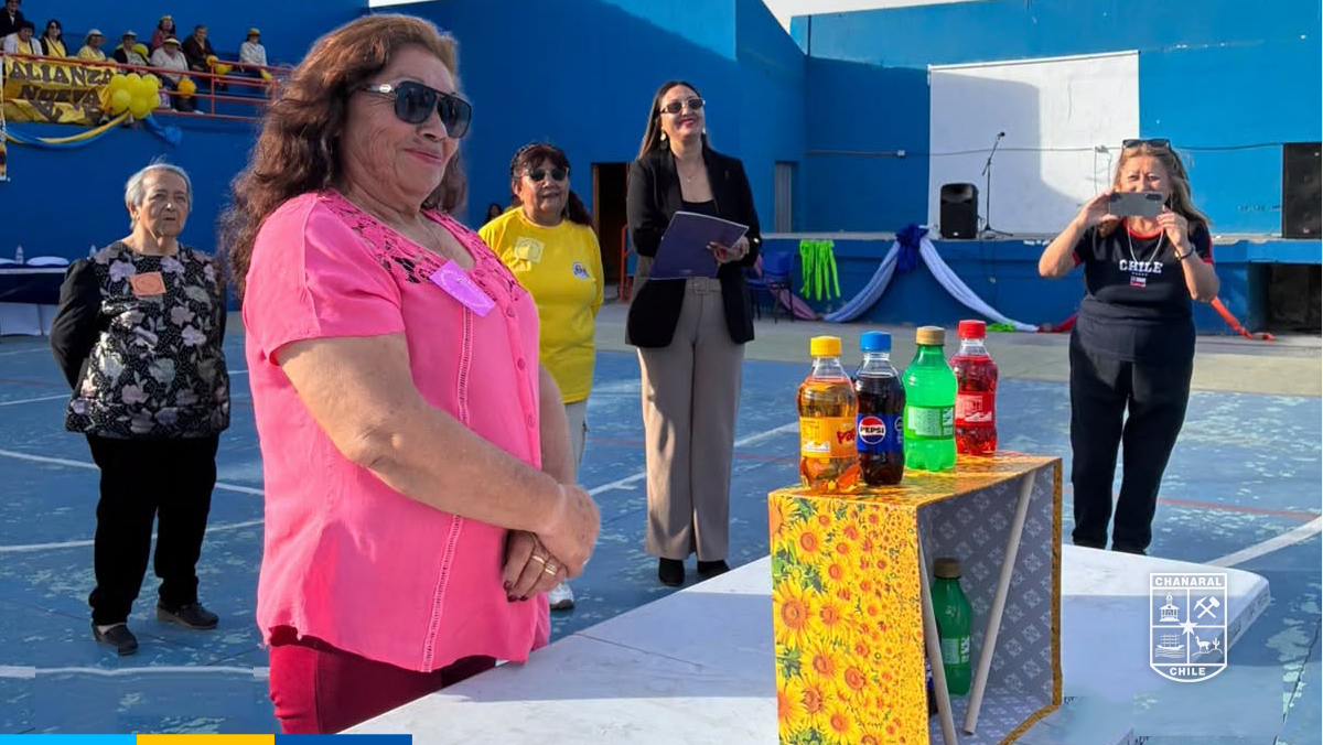 ¡Felicitaciones a cada una de las candidatas y sus barras por llenar de alegría y entusiasmo esta celebración!