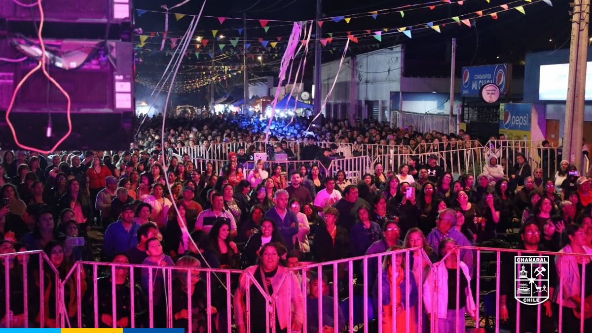 Con una masiva participación de la comunidad y una variada parrilla artística, Chañaral celebró sus 193 años de historia con el Gran Show Aniversario